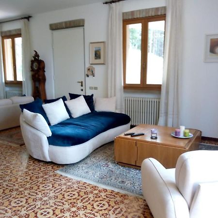 Casale La Pineta Apartment Mombaroccio Exterior photo